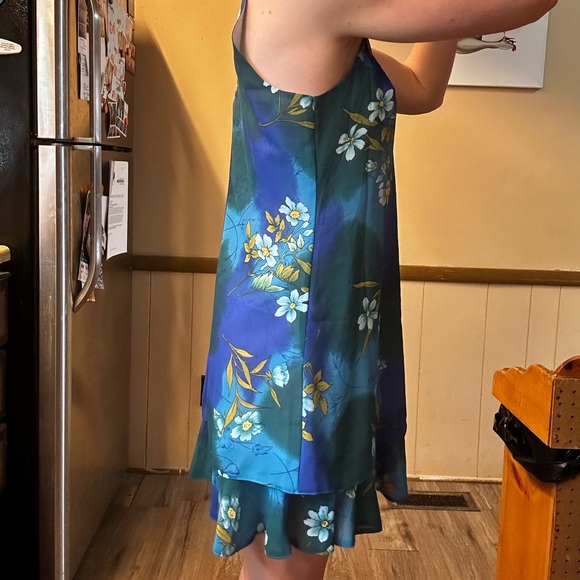 Floral Blue and Green Sheath Dress - Picture 3 of 8